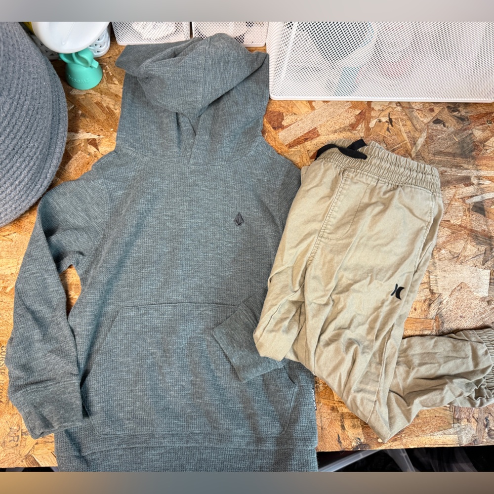 Boys Volcolm hooded long sleeve and Tan Hurley Joggers Set